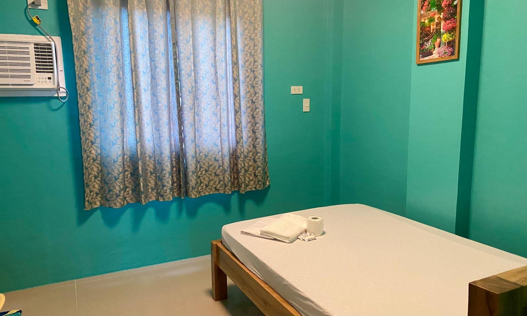 Drossgold Pension House Tubigon Room photo